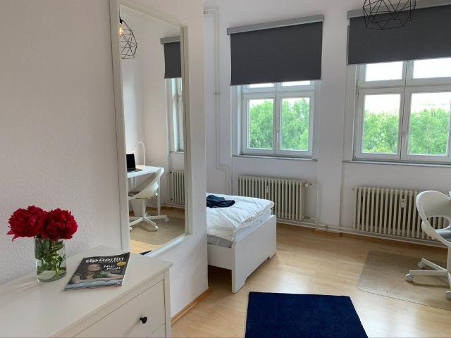 Great & neat apartment furnished, close to metro U5, Berlin Amsterdam Apartments for Rent