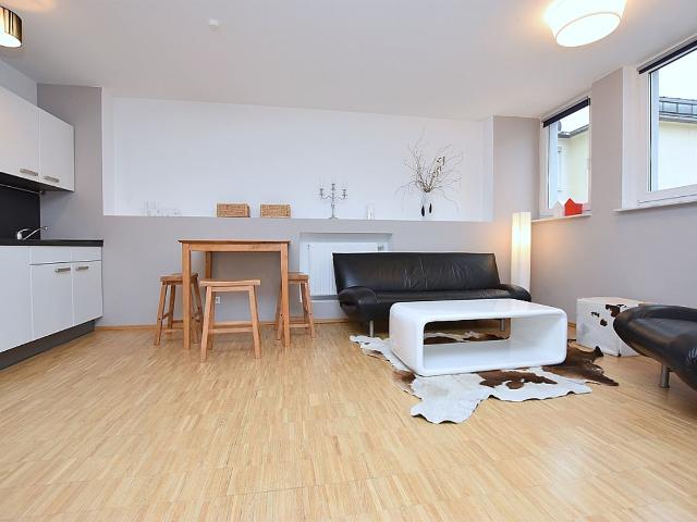 Great & neat studio in the middle of downtown, Stuttgart Amsterdam Apartments for Rent