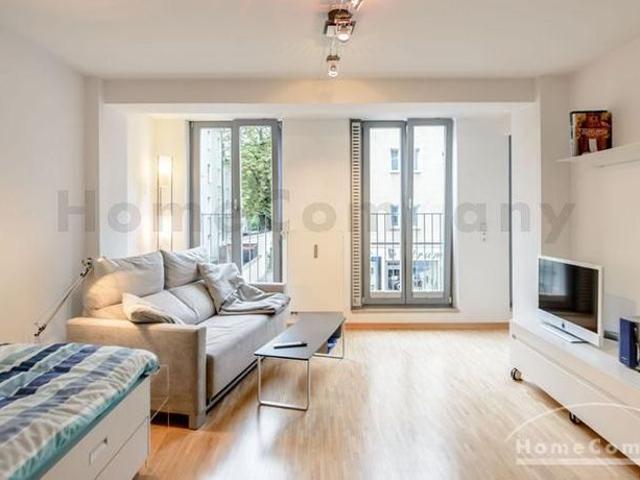 Great new furnished 1.5 room flat in a prime residential area in the heart of Schwabing