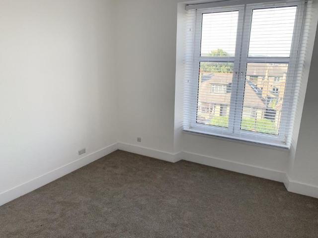Great Northern Road, Second Floor Right, AB24