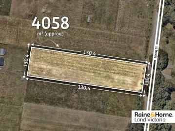 Great oppurntunity and Ideally located in the country Paradise!