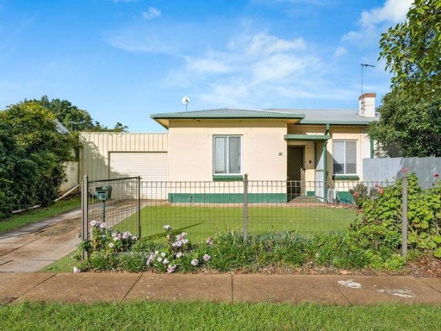 Great Opportunity in Elizabeth South