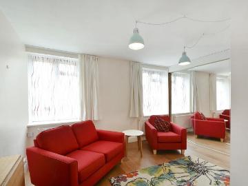 Great Ormond St, Bloomsbury, London. 1 bed apartment to rent £2,427 pcm £560 pw