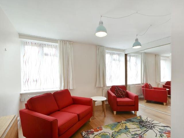 Great Ormond St, Bloomsbury, London WC1N, 1 bed flat to rent, £2,318 pcm | PrimeLocation