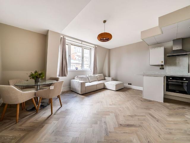 Great Peter Street, Great Peter House SW1P, 1 bed flat to rent, £2,800 pcm | PrimeLocation