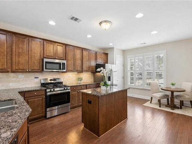 Great Pine Dr, Gainesville, Home For Sale