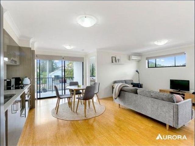 Great Position Boutique Complex of 7