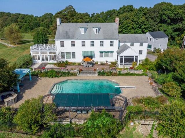 Great Ring Rd, Newtown, Home For Sale