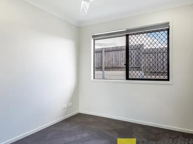 GREAT SIZE 2 BEDROOM HOME!