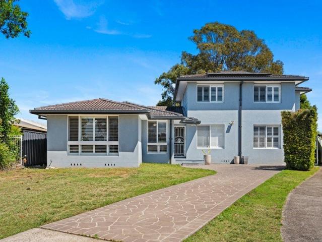 Great size 5 bedroom home !