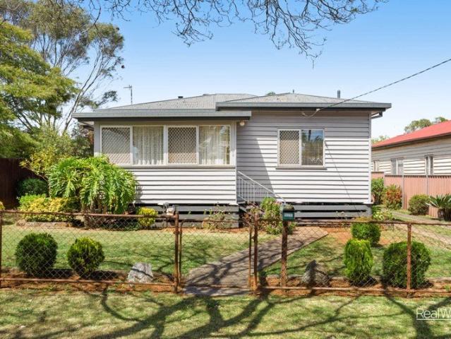 Great Sized Yard & Plenty of Potential