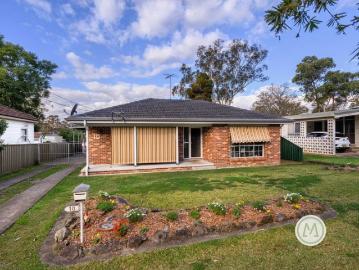 GREAT SIZED FAMILY HOME OFFERING LOADS OF POTENTIAL!