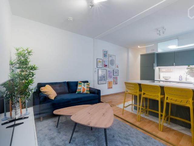 Great, spacious 2 room apartment next to Mauerpark with modern furniture, Berlin Amsterdam Apartments for Rent