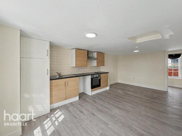 Great Square, Braintree 2 bed apartment to rent £1,350 pcm £312 pw
