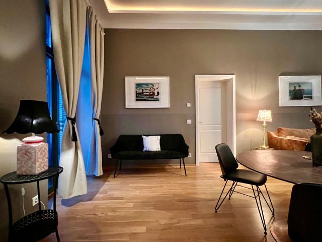 Great studio conveniently located, Leipzig Amsterdam Apartments for Rent