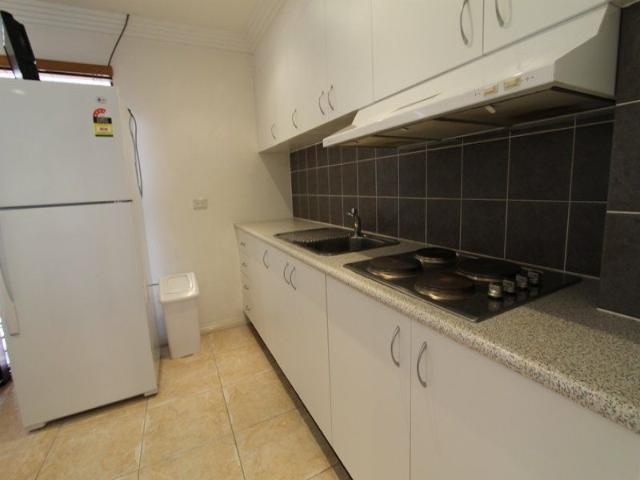 Great Studio Apartment! Entry via Campbell lane