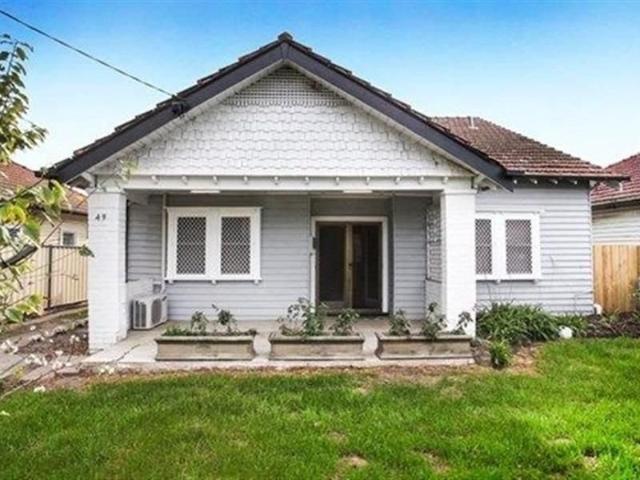Great Studio apartment! great location
