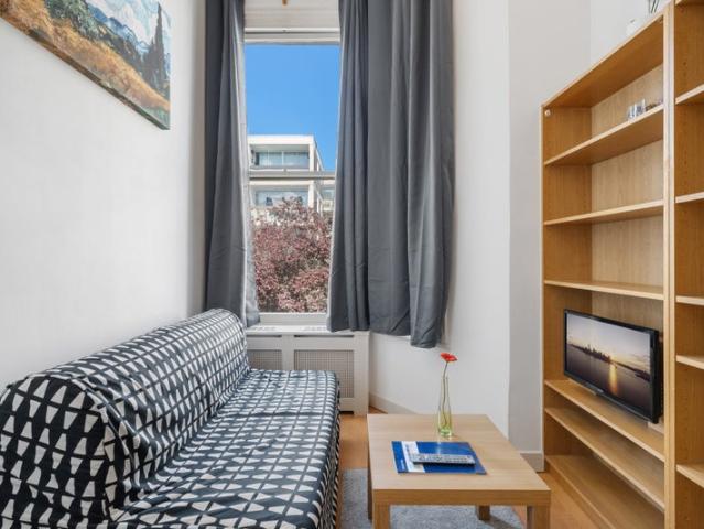 Great studio in West Kensington near LAMDA