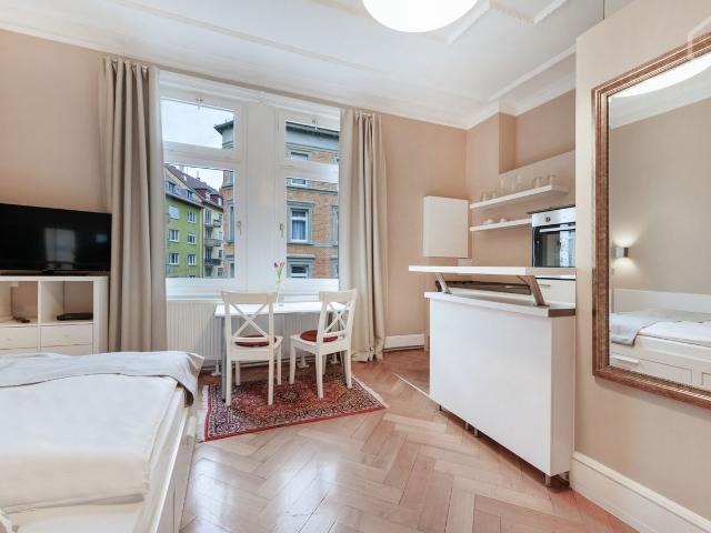 Great studio in the heart of Stuttgart, Stuttgart Amsterdam Apartments for Rent