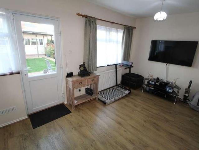 Greater London, Edgware, HA8