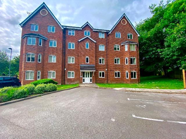 Grebe Court, Kingfisher Drive, Wombwell S73, 2 bed flat to rent, £700 pcm | PrimeLocation