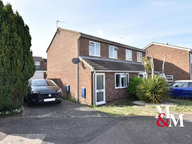 GREBE CLOSE, FLITWICK 3 bed semi detached house to rent £1,450 pcm £335 pw