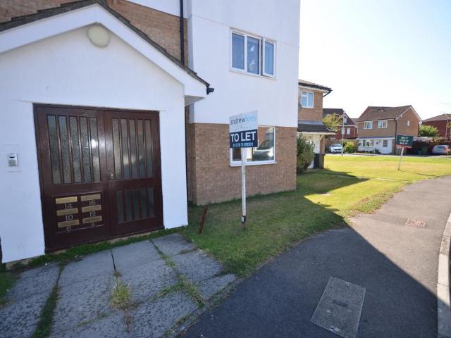 Grebe Close, Somerset TA6 1 bed flat to rent £825 pcm £190 pw
