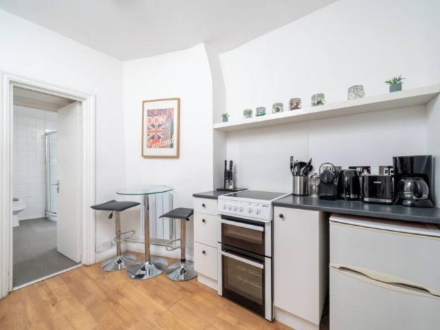 Greek Street | Studio apartment for rent #96027565 | Rentberry