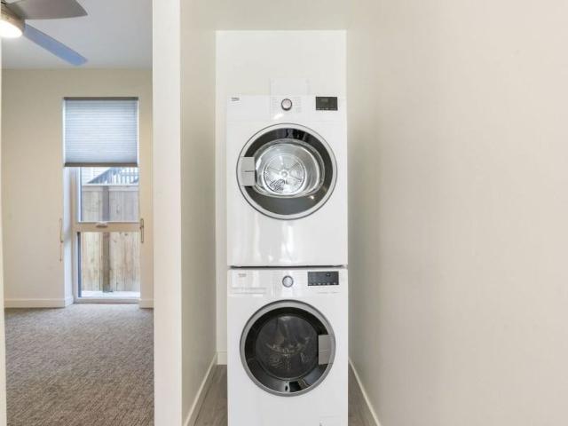 Greeley 5880 PDX 1 Bedroom Apartment for Rent at 5880 N Greeley Ave, Portland, OR 97217 Overlook
