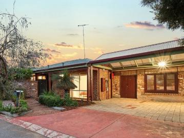 Green Title Garden Home with Dual Living zones in Baker's Square Locale