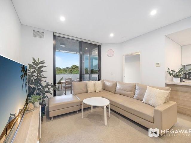 1 Bedroom Apartment | North East Facing | Moments to Meadowbank Ferry