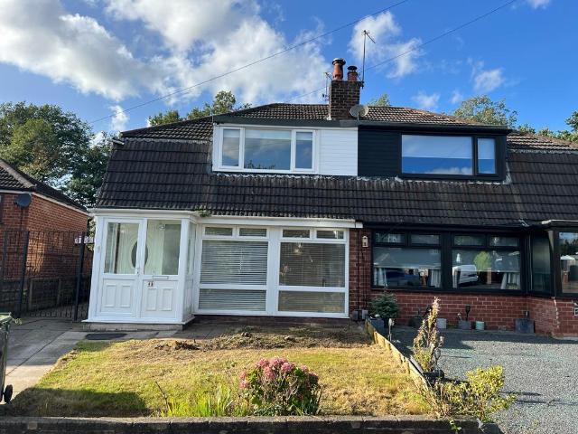 Green Walk, Gatley 3 bed semi detached house to rent £1,595 pcm £368 pw