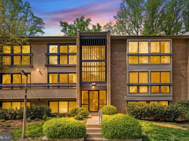 Green Watch Way Unit D, Reston, Condo For Sale