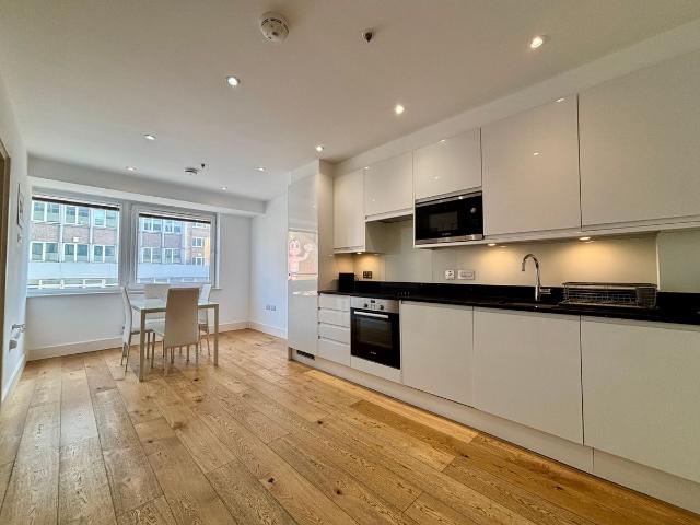 Green Dragon House, Croydon CR0, 1 bed flat to rent, £1,250 pcm | PrimeLocation
