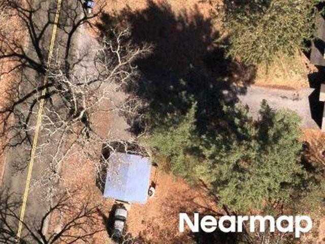 Green Hollow Rd