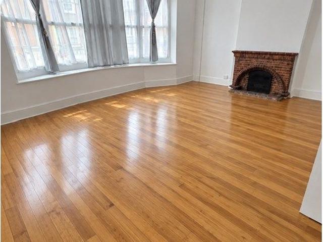 Green Lane, Northwood HA6, 3 bed flat to rent, £2,400 pcm | PrimeLocation