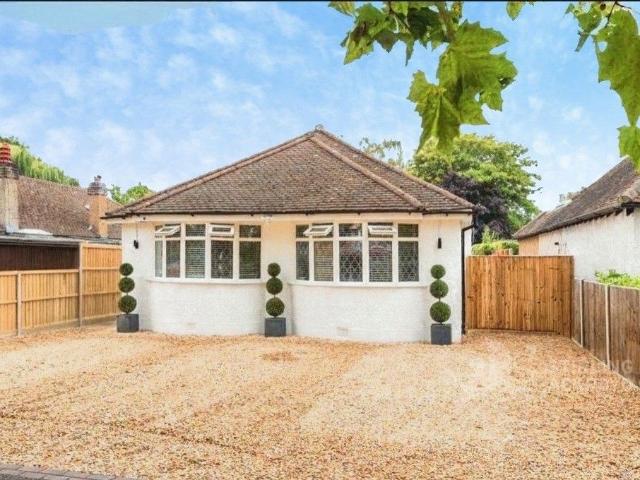 Green Lane, Chertsey, Surrey KT16, 3 bed bungalow to rent, £2,500 pcm | PrimeLocation