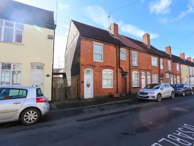 Green Lane, Halesowen B62, 2 bed end terrace house to rent, £895 pcm | PrimeLocation