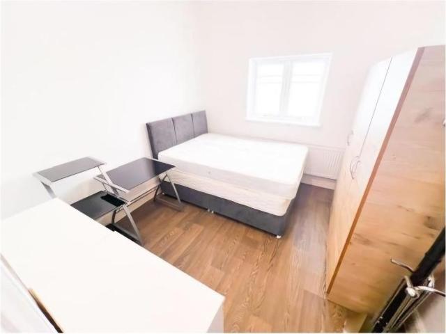Green Lane, Ilford IG3, 4 bed shared accommodation to rent, £650 pcm | PrimeLocation