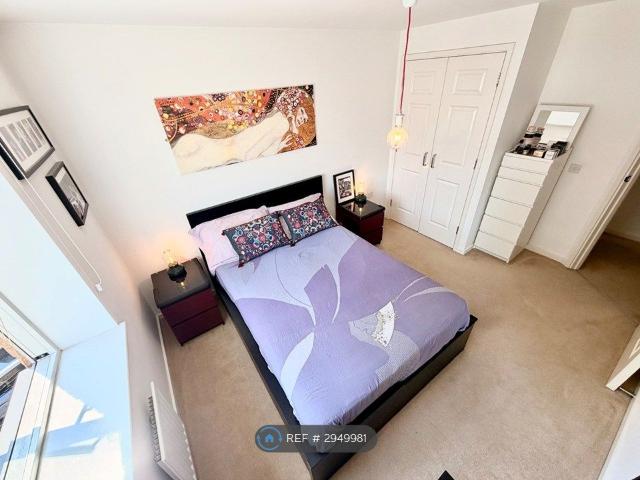 Green Lane, London SW16, 2 bed flat to rent, £2,000 pcm | PrimeLocation