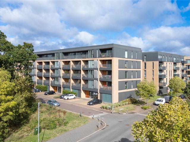 Green Lane, Trumpington, Cambridge CB2, 2 bed flat to rent, £1,875 pcm | PrimeLocation