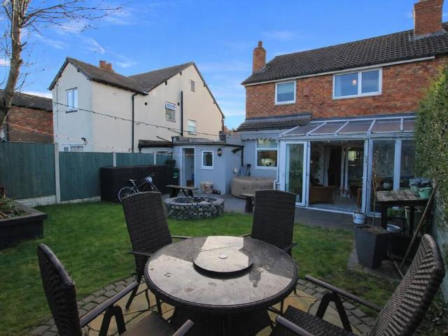 Green Lane, Vicars Cross, Chester 3 bed semi detached house to rent £1,695 pcm £391 pw