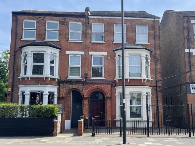 Green Lanes, Winchmore Hill N13, 2 bed flat to rent, £1,550 pcm | PrimeLocation