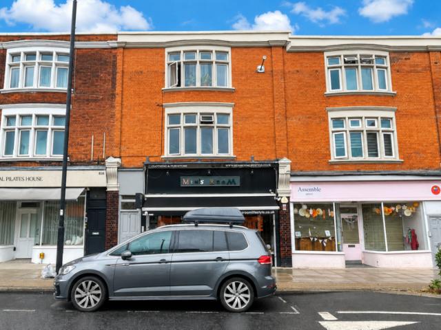 Green Lanes, Winchmore Hill, N21 2 bed flat to rent £1,600 pcm £369 pw