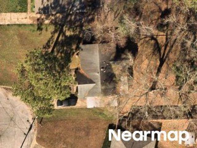 Green Oaks Dr