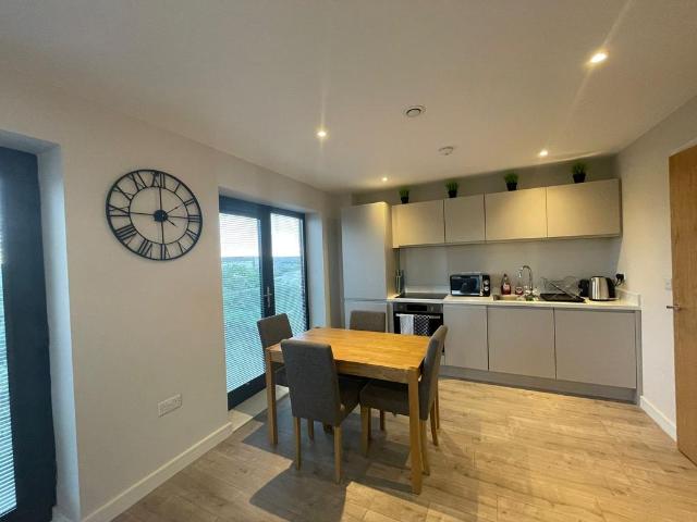 Green Quarter, Cross Green Lane. 2 bed apartment to rent £1,150 pcm £265 pw