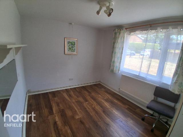 Green Road, London 1 bed apartment to rent £1,500 pcm £346 pw