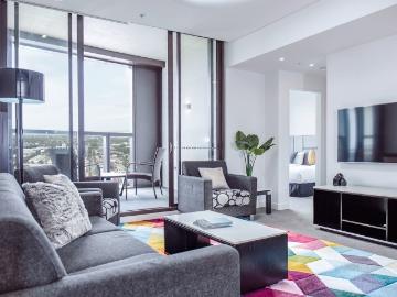 Green Square OVO FURNISHED THREE BEDROOMS APARTMENT FOR RENT! ENQUIRE NOW !