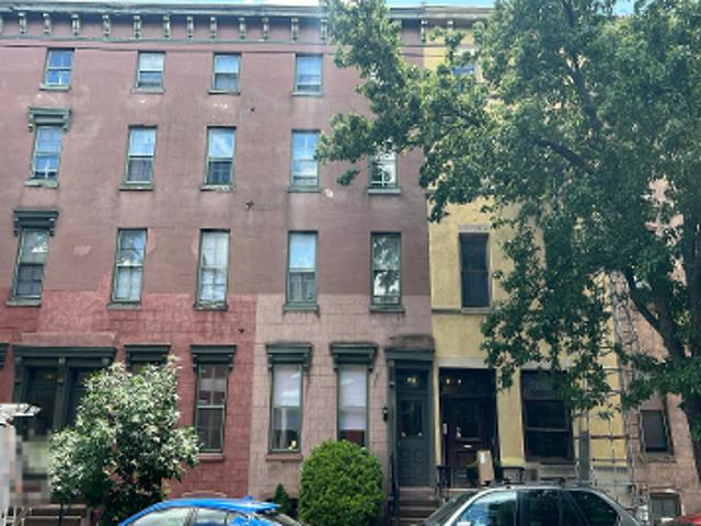 Green St Apt C