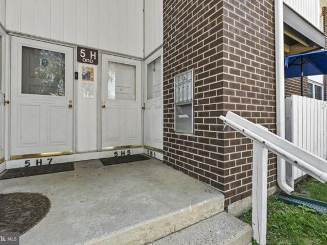 Green St Apt H, Beverly, Condo For Sale